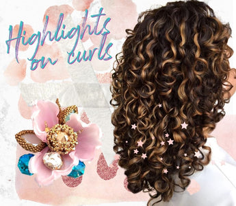 Highlights on curly hair is simply an easy choice