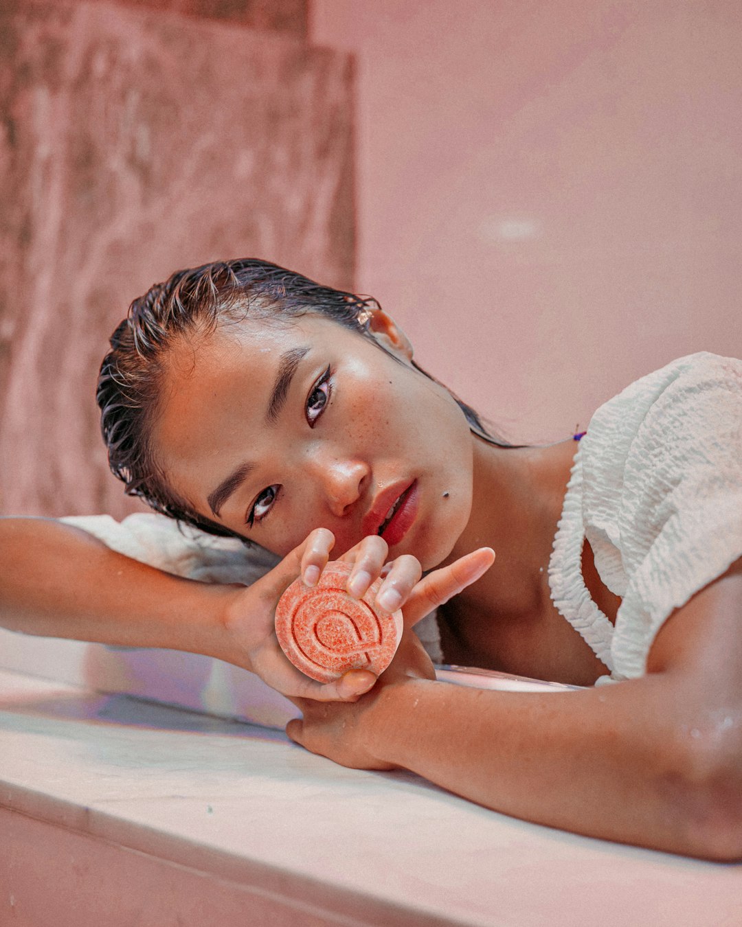 Ultimate Guide: How to Choose the Right Shampoo & Conditioner for Your Hair Type